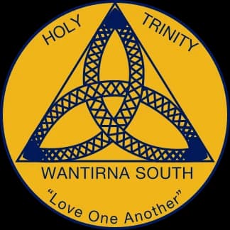 School emblem of Holy Trinity School