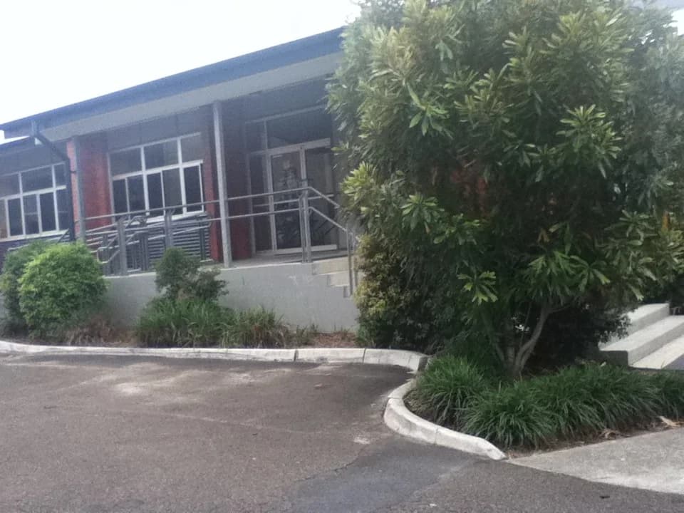 St Paul's School building in Woodridge