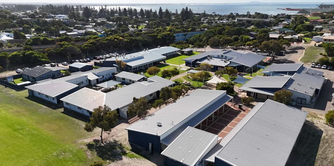 Campus buildings and grounds at Esperance Anglican Community School in Esperance
