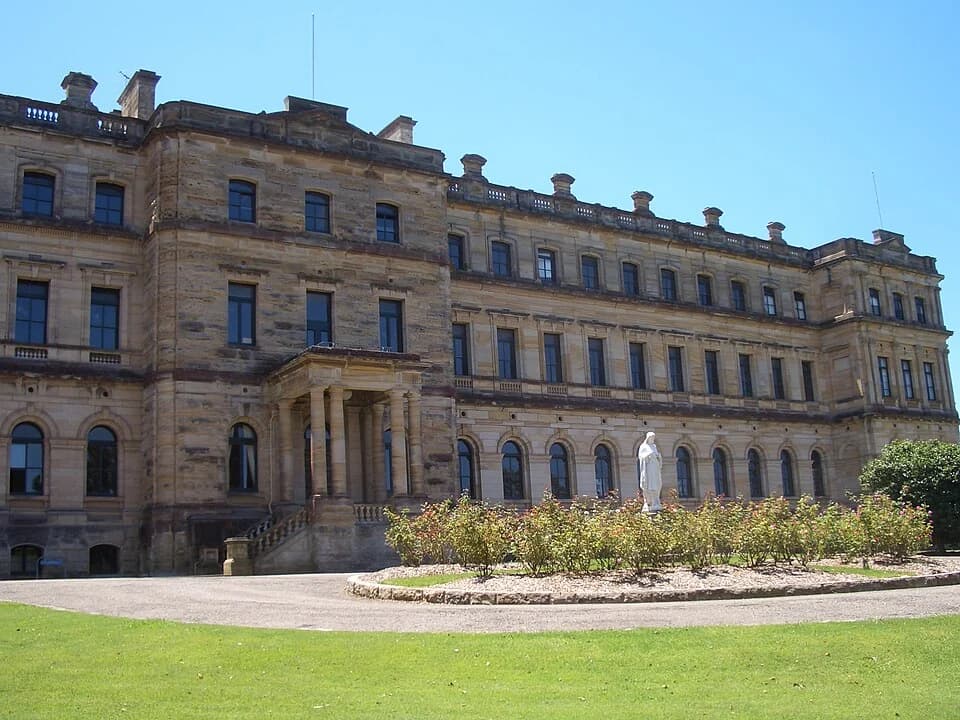 Main building and garden at Saint Ignatius’ College Riverview