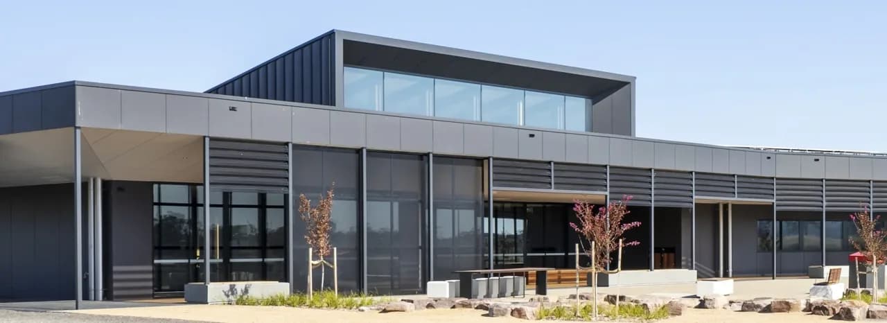Campus buildings and grounds at Braemar College in Woodend