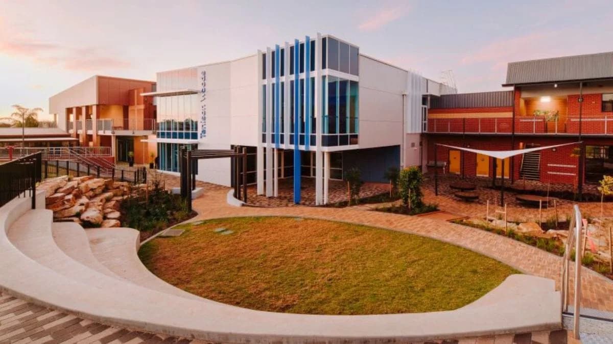 Campus buildings and grounds at St Joseph's School in Murray Bridge